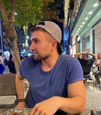 Hasan Tüzün